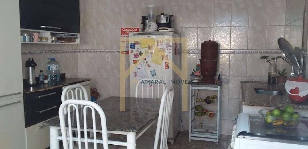 Casa à venda com 3 quartos, 194m² - Foto 24