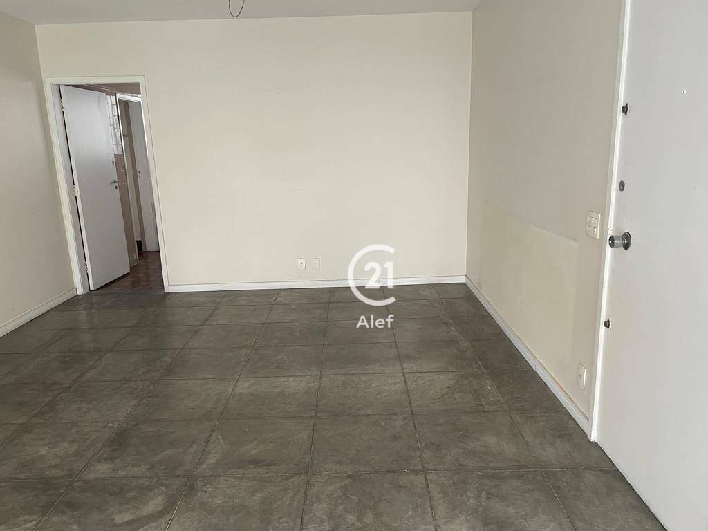 Apartamento à venda com 4 quartos, 142m² - Foto 3