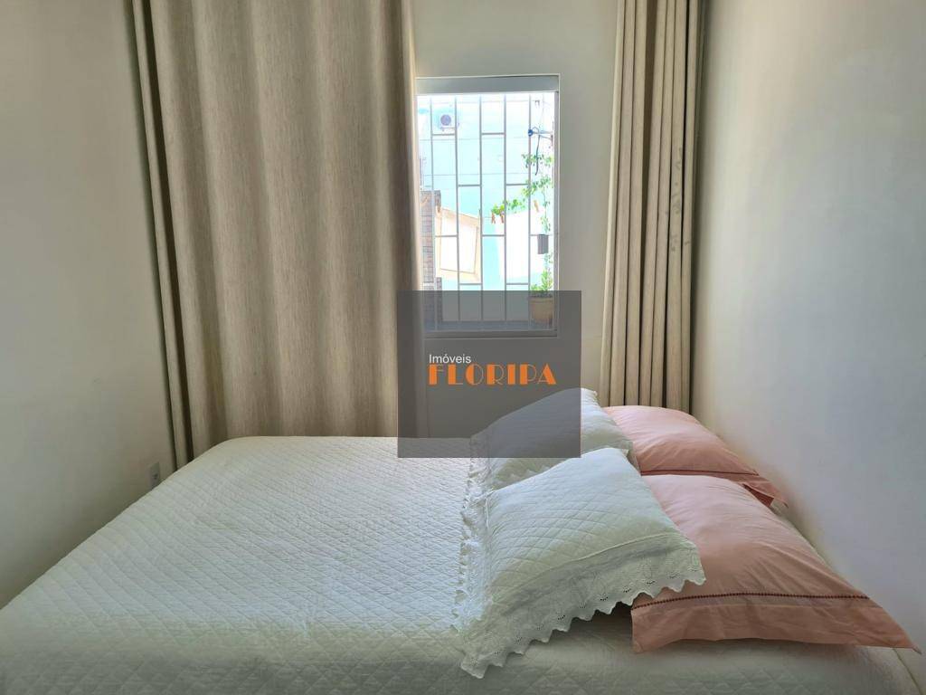 Casa à venda com 4 quartos, 129m² - Foto 11