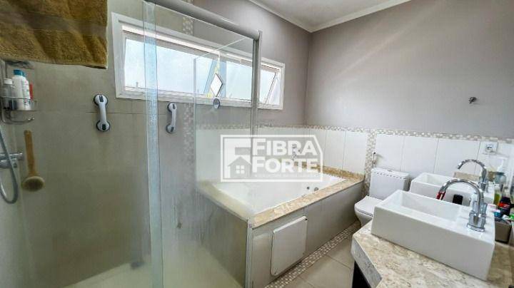 Casa de Condomínio à venda com 4 quartos, 356m² - Foto 10
