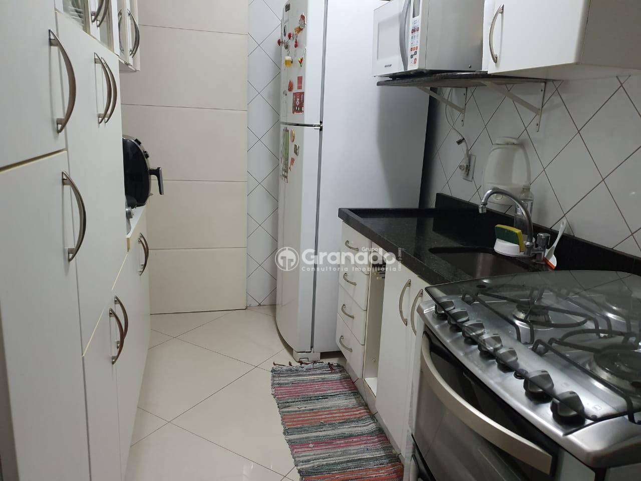 Apartamento à venda com 3 quartos, 65m² - Foto 4