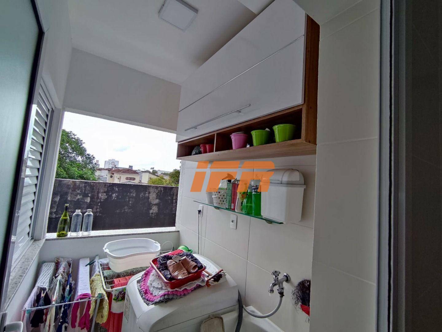 Apartamento à venda com 2 quartos, 67m² - Foto 10