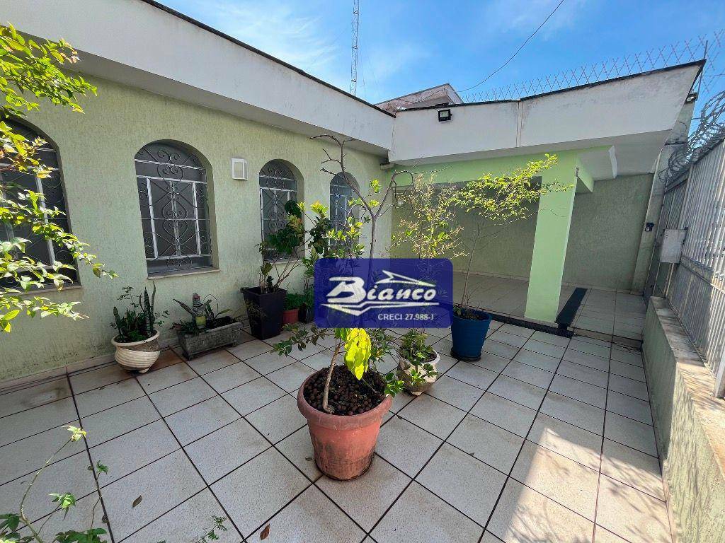 Casa à venda com 3 quartos, 187m² - Foto 2