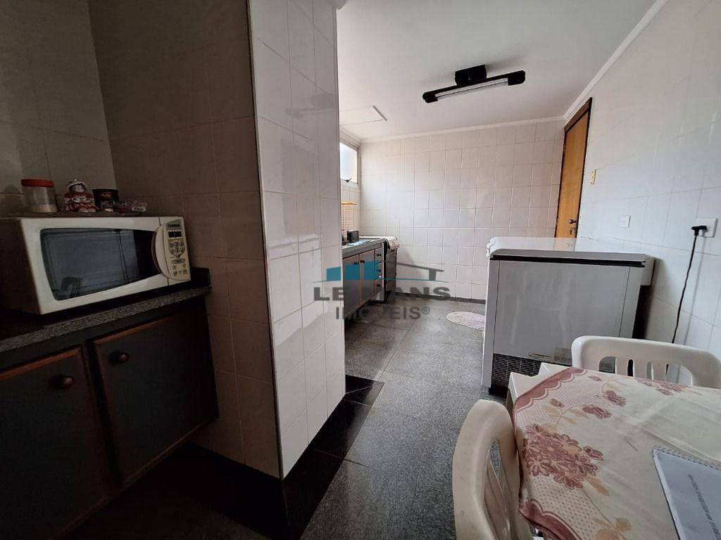 Apartamento à venda com 2 quartos, 68m² - Foto 18