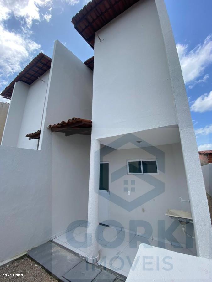 Casa à venda com 2 quartos, 82m² - Foto 6
