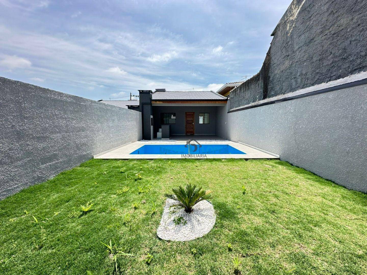 Casa à venda com 2 quartos, 71m² - Foto 11