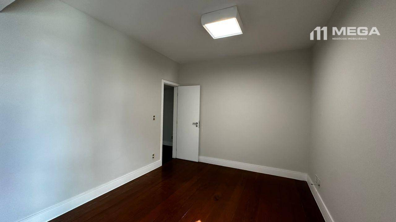 Apartamento à venda com 4 quartos, 270m² - Foto 12