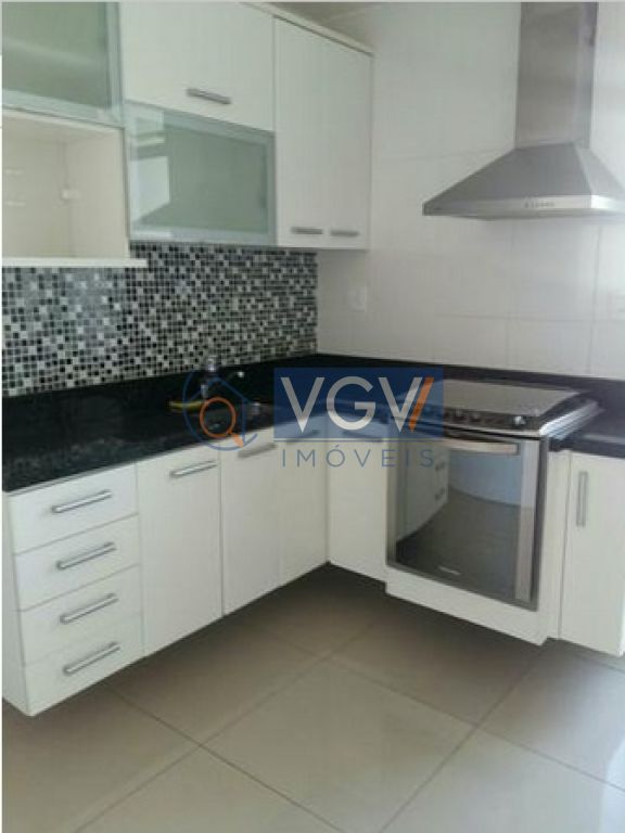 Apartamento para alugar com 2 quartos, 80m² - Foto 4