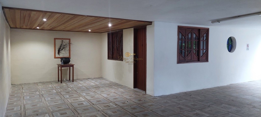 Casa à venda com 5 quartos, 271m² - Foto 41