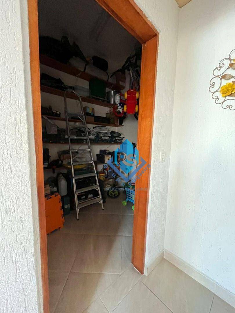 Casa à venda com 3 quartos, 182m² - Foto 19