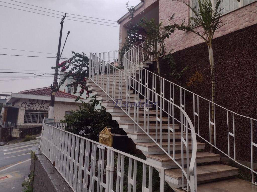 Sobrado à venda com 5 quartos, 350m² - Foto 7