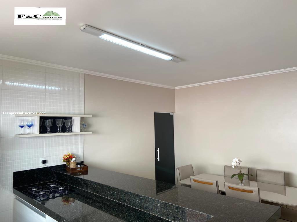 Casa à venda com 3 quartos, 200m² - Foto 6