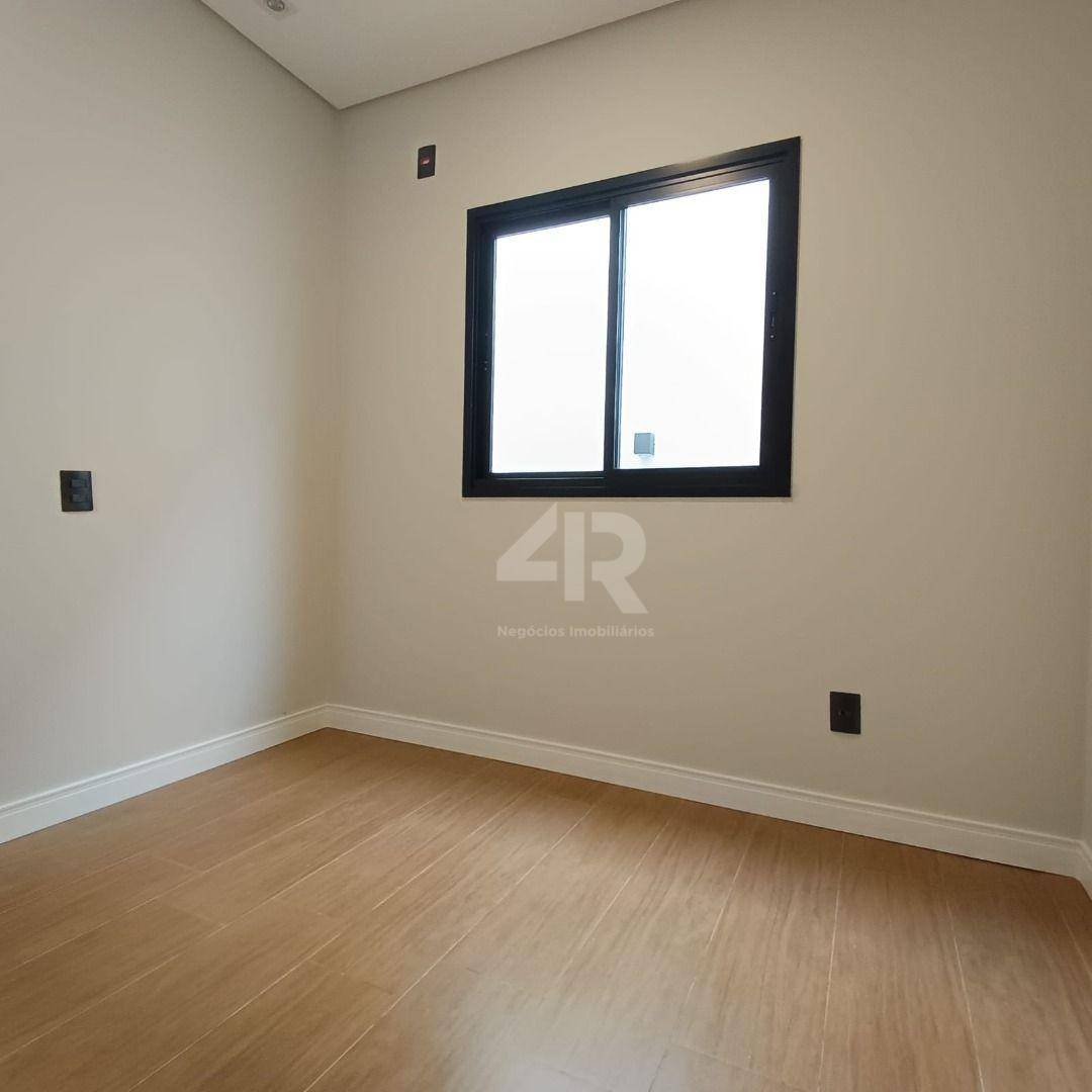 Casa à venda com 3 quartos, 64m² - Foto 9