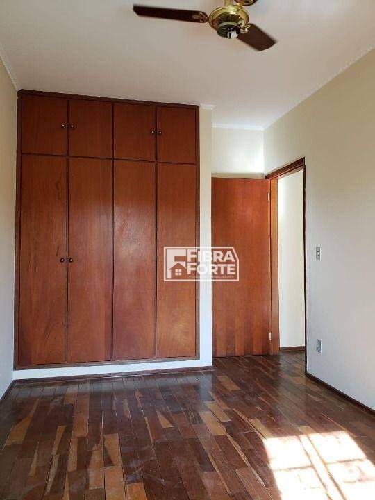 Casa à venda com 4 quartos, 217m² - Foto 8