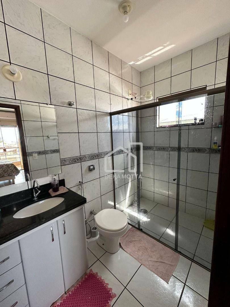 Casa à venda com 3 quartos, 234m² - Foto 3