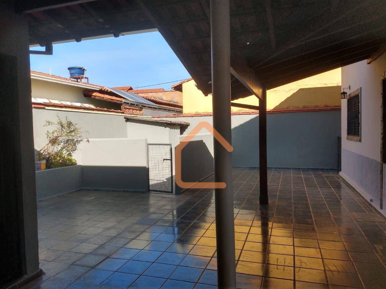 Casa à venda com 3 quartos, 193m² - Foto 22