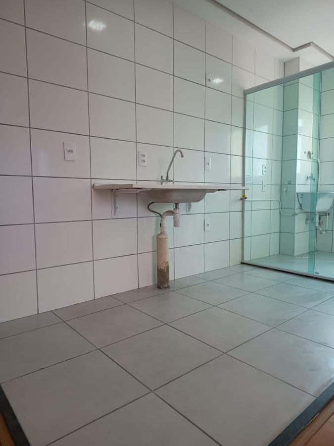 Apartamento para alugar com 2 quartos, 42m² - Foto 2