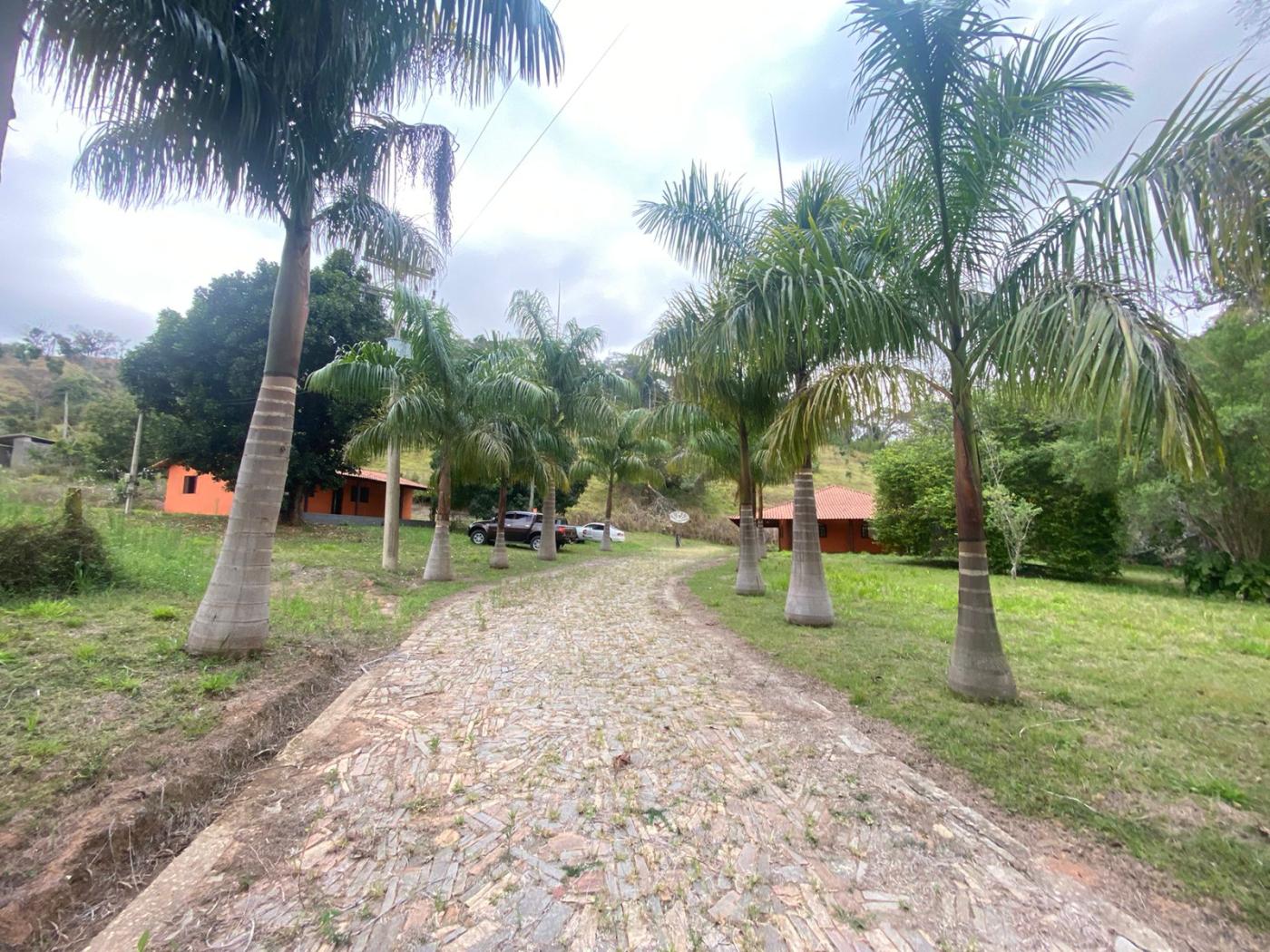 Sítio à venda com 5 quartos, 170000m² - Foto 1