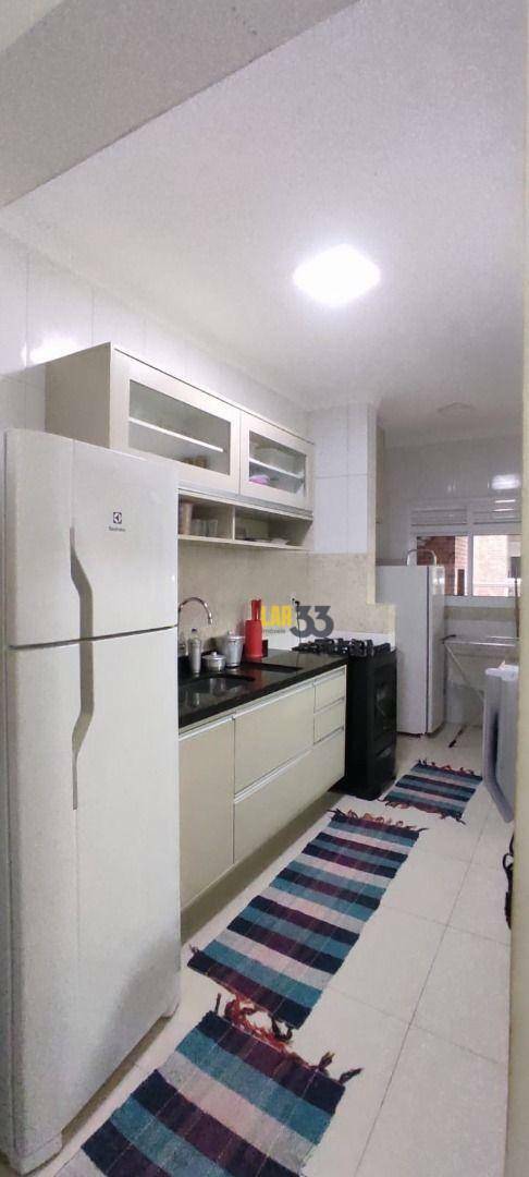 Apartamento à venda com 2 quartos, 70m² - Foto 1