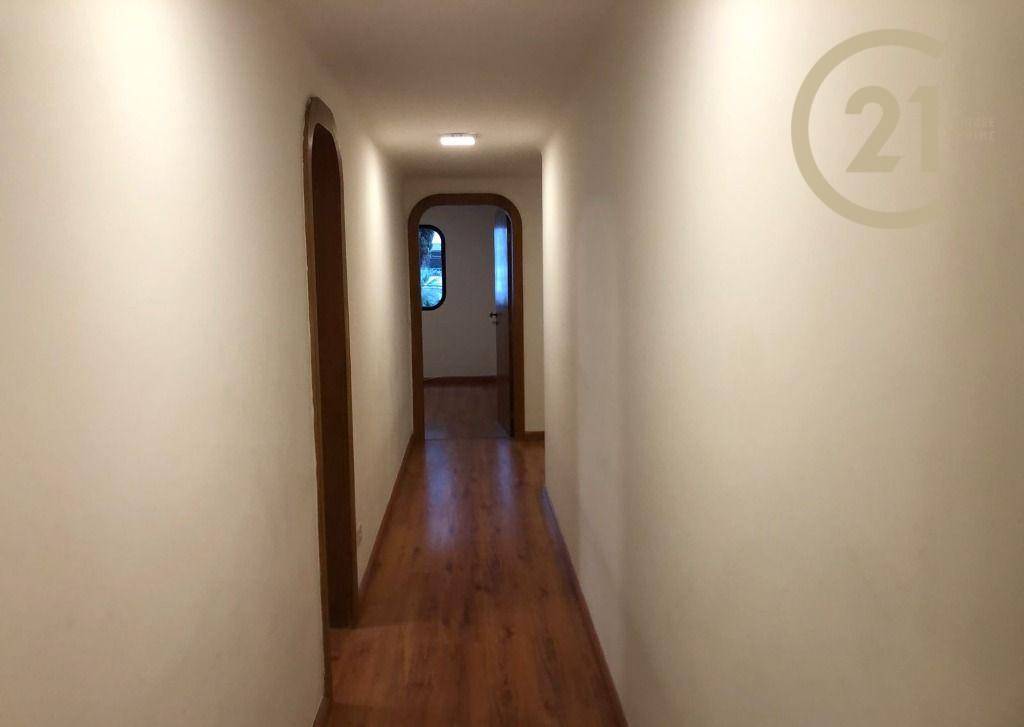 Apartamento à venda com 4 quartos, 196m² - Foto 26