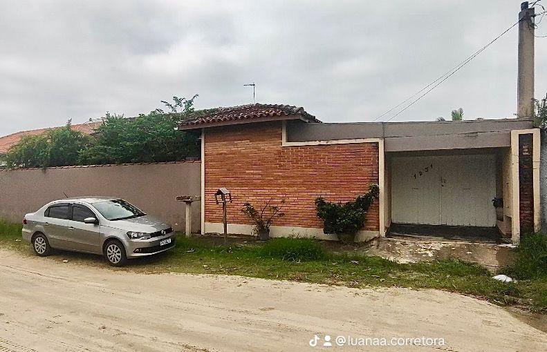 Casa à venda com 4 quartos, 255m² - Foto 1