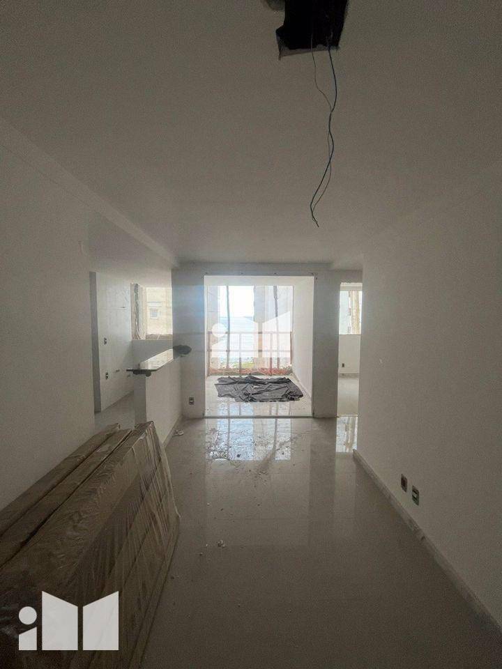 Apartamento à venda com 2 quartos, 58m² - Foto 7