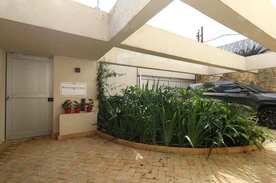 Sobrado à venda com 3 quartos, 450m² - Foto 25