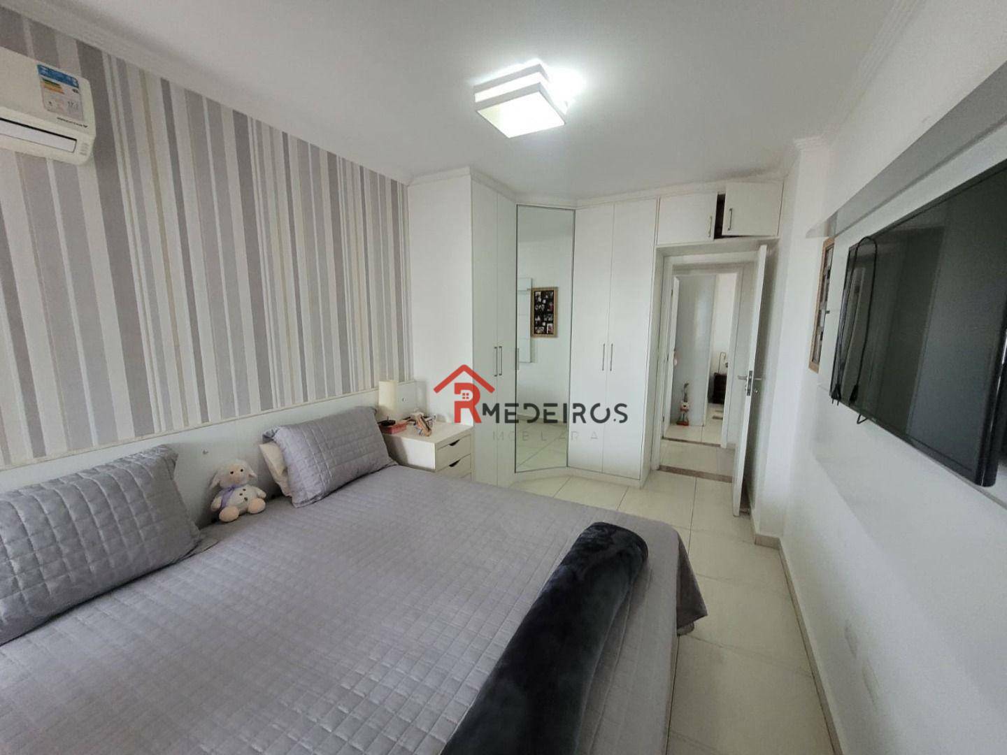 Apartamento à venda com 3 quartos, 140m² - Foto 22