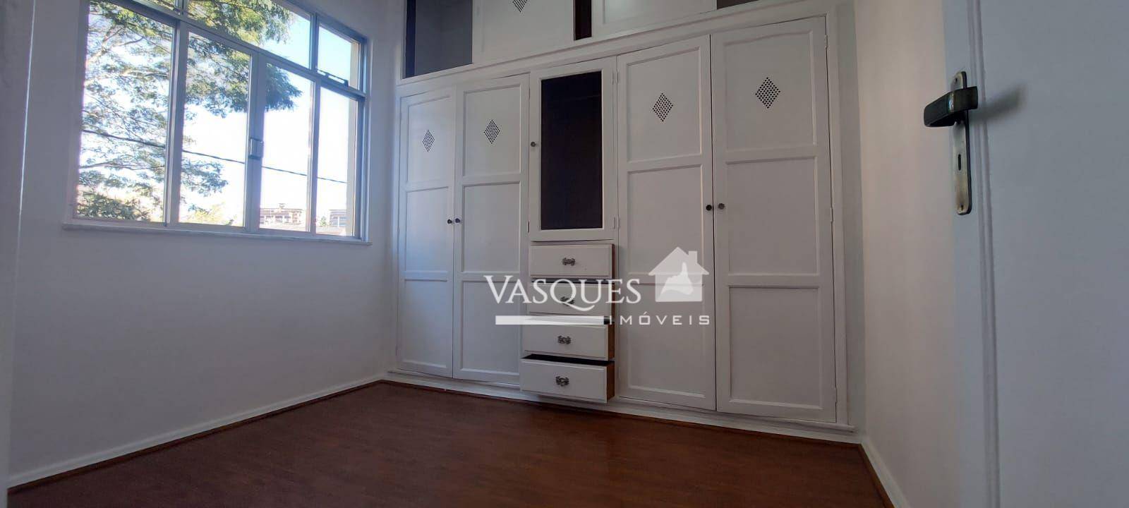 Apartamento à venda com 2 quartos, 65m² - Foto 3