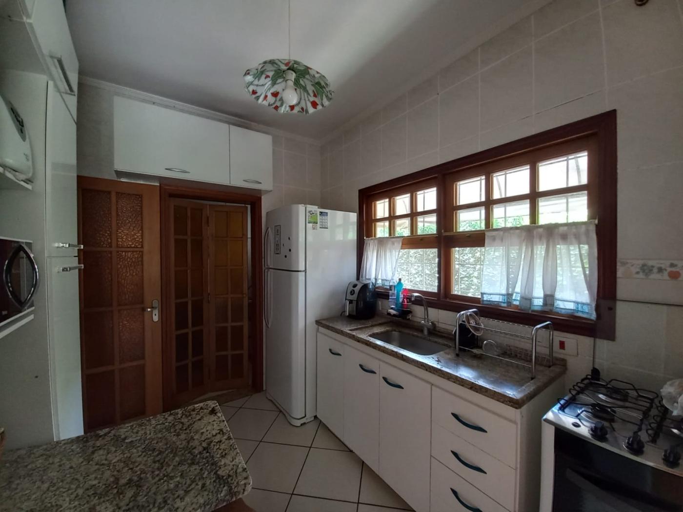 Casa de Condomínio à venda com 3 quartos, 290m² - Foto 36