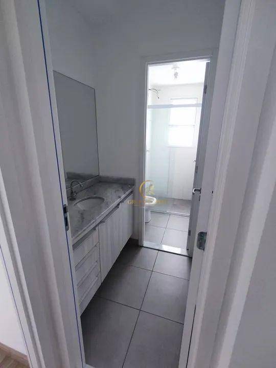 Apartamento à venda com 3 quartos, 75m² - Foto 12