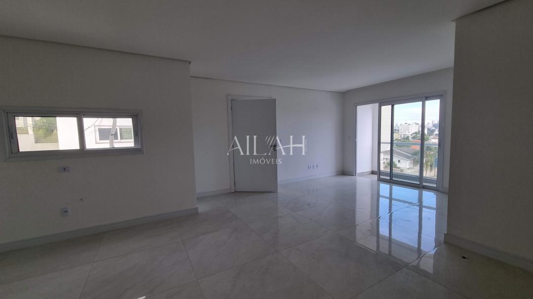 Apartamento à venda com 2 quartos, 96m² - Foto 1