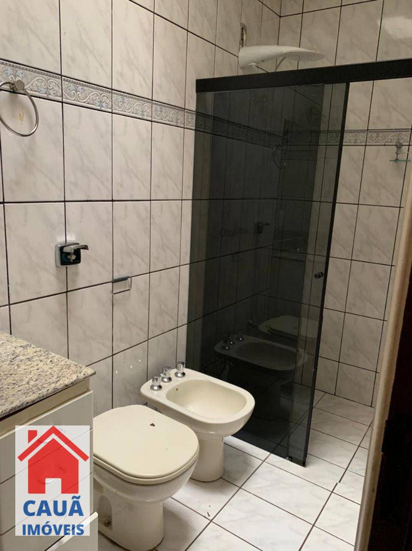 Casa à venda e aluguel com 3 quartos, 240m² - Foto 23