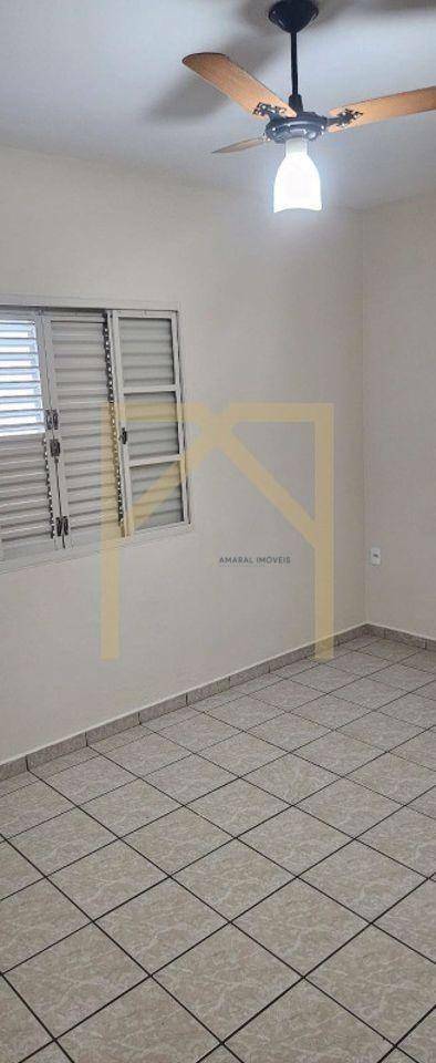 Casa à venda com 3 quartos, 168m² - Foto 6