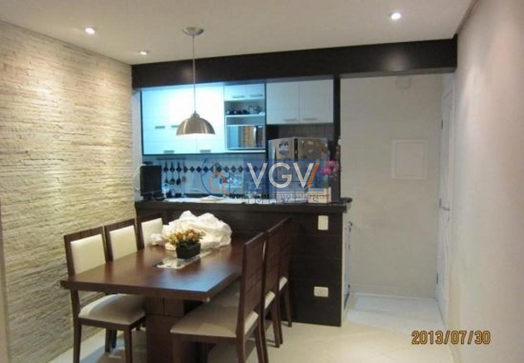 Apartamento à venda com 2 quartos, 76m² - Foto 2