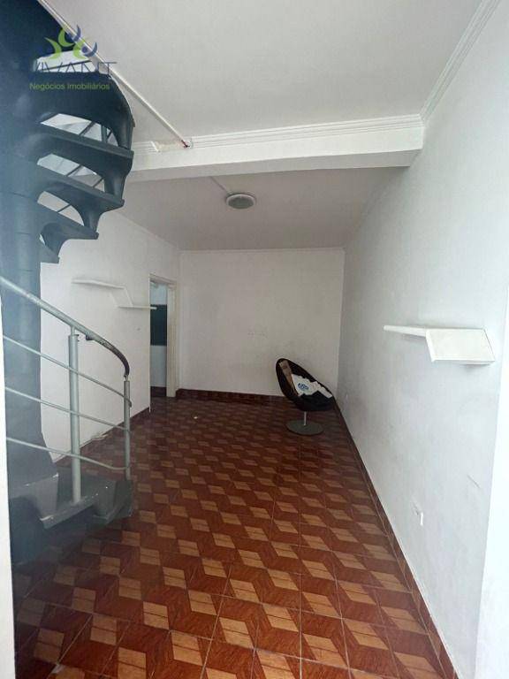 Sobrado à venda e aluguel com 3 quartos, 252m² - Foto 24