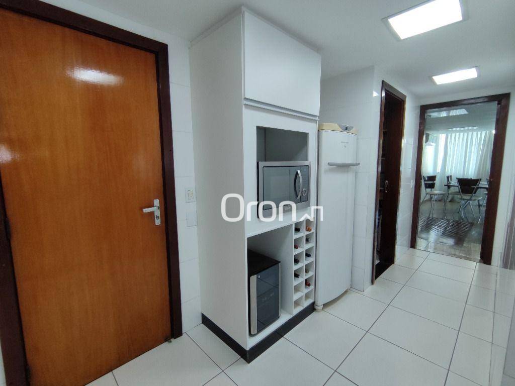 Apartamento à venda com 3 quartos, 298m² - Foto 12