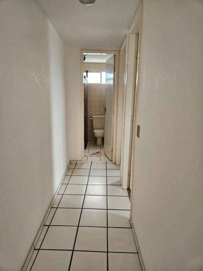 Apartamento para alugar com 2 quartos, 70m² - Foto 8