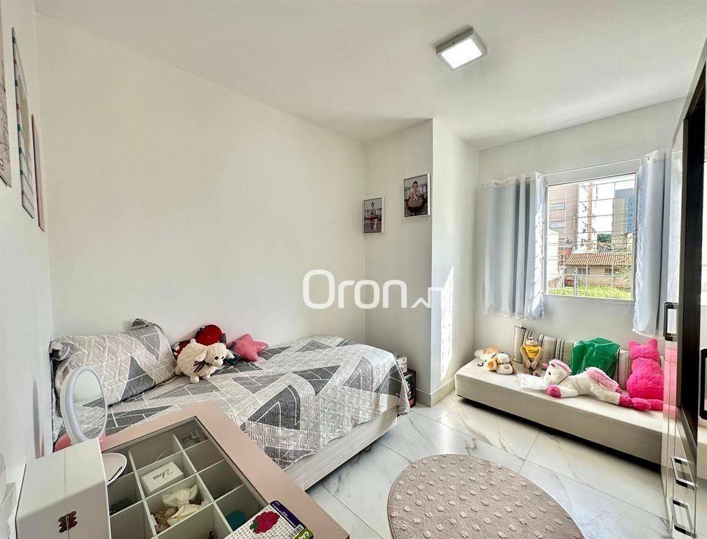 Sobrado à venda com 4 quartos, 202m² - Foto 8