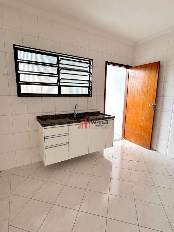 Casa de Condomínio para alugar com 2 quartos, 127m² - Foto 10