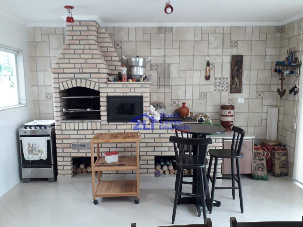 Sobrado à venda com 3 quartos, 220m² - Foto 19