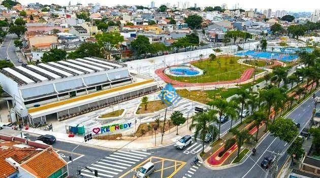 Apartamento à venda com 2 quartos, 70m² - Foto 17