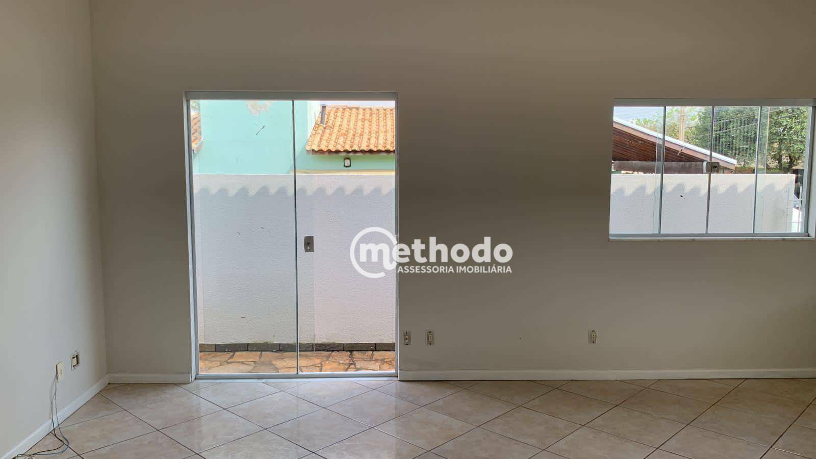 Casa de Condomínio à venda com 3 quartos, 200m² - Foto 3