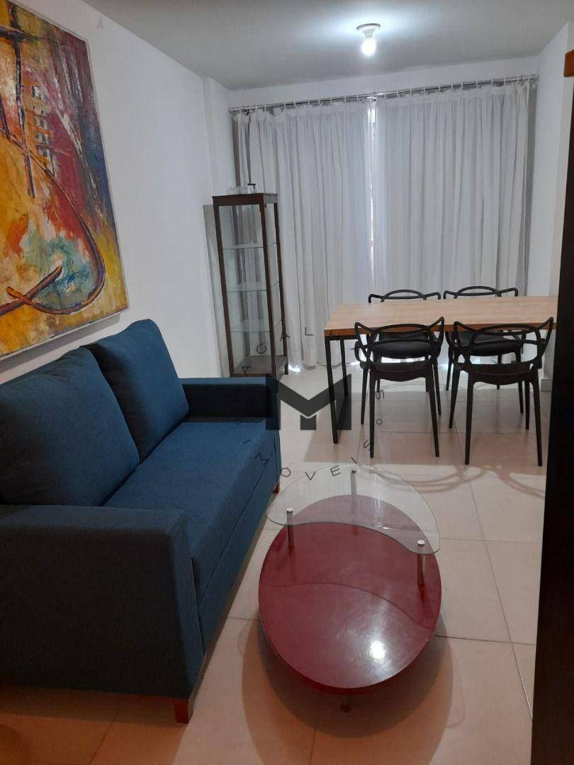 Apartamento à venda com 2 quartos, 70m² - Foto 1