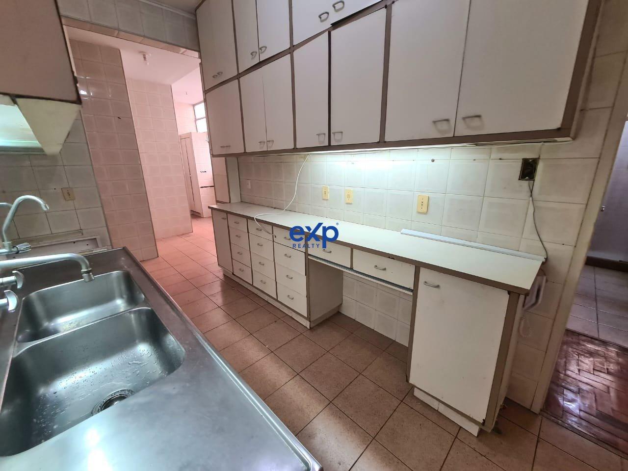 Apartamento à venda com 3 quartos, 120m² - Foto 18