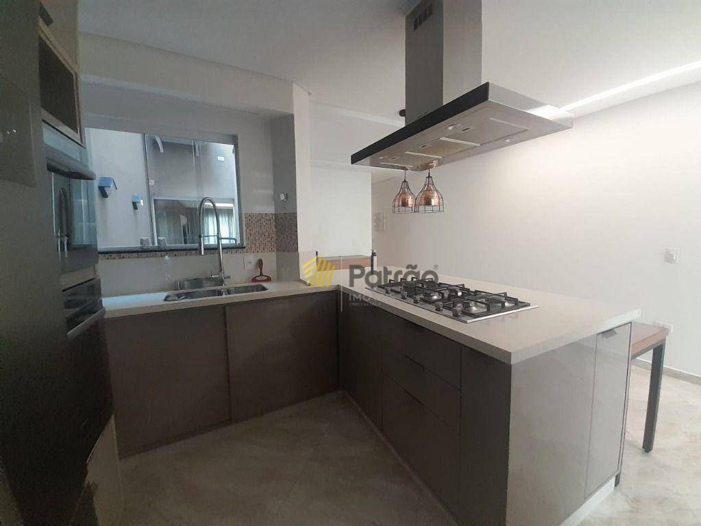 Sobrado à venda com 3 quartos, 245m² - Foto 54