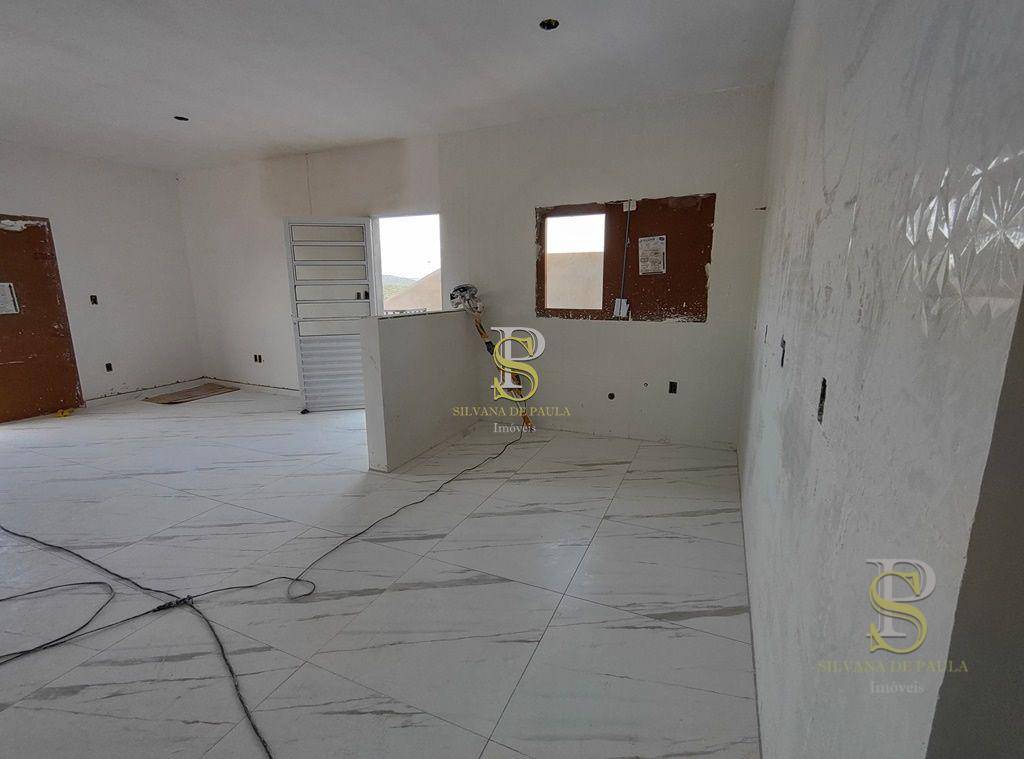 Casa à venda com 3 quartos, 100m² - Foto 11