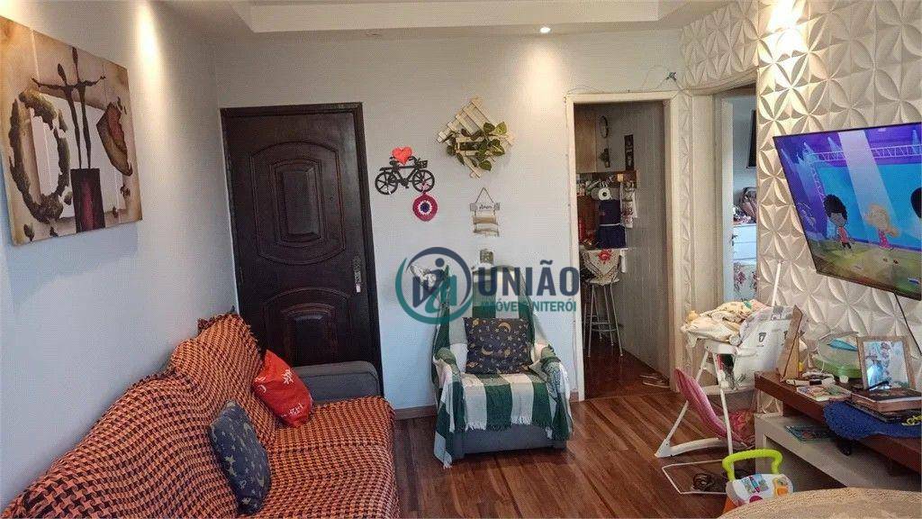 Apartamento à venda com 2 quartos, 72m² - Foto 3