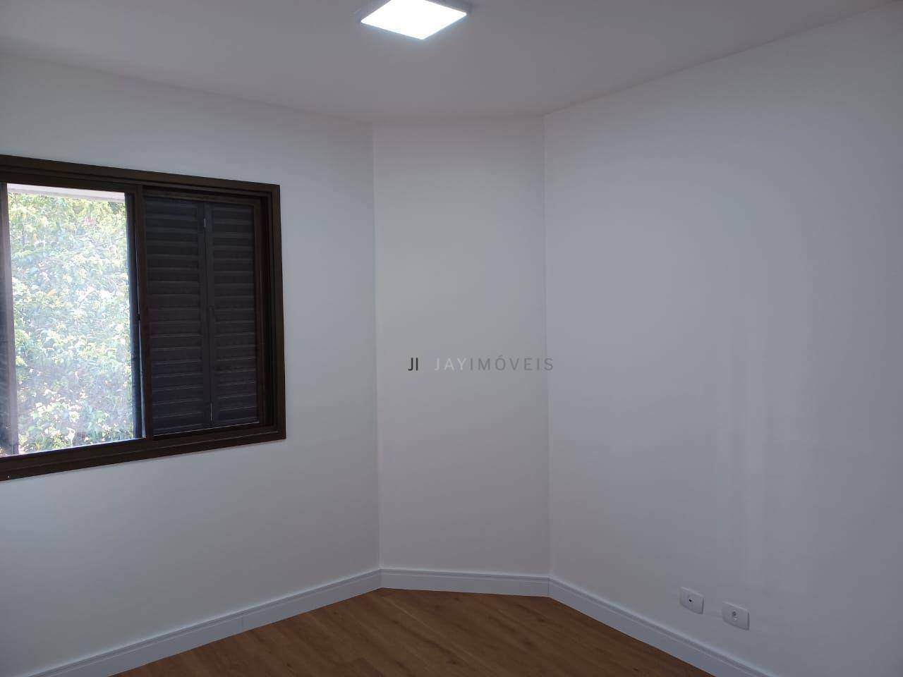 Apartamento para alugar com 4 quartos, 96m² - Foto 18