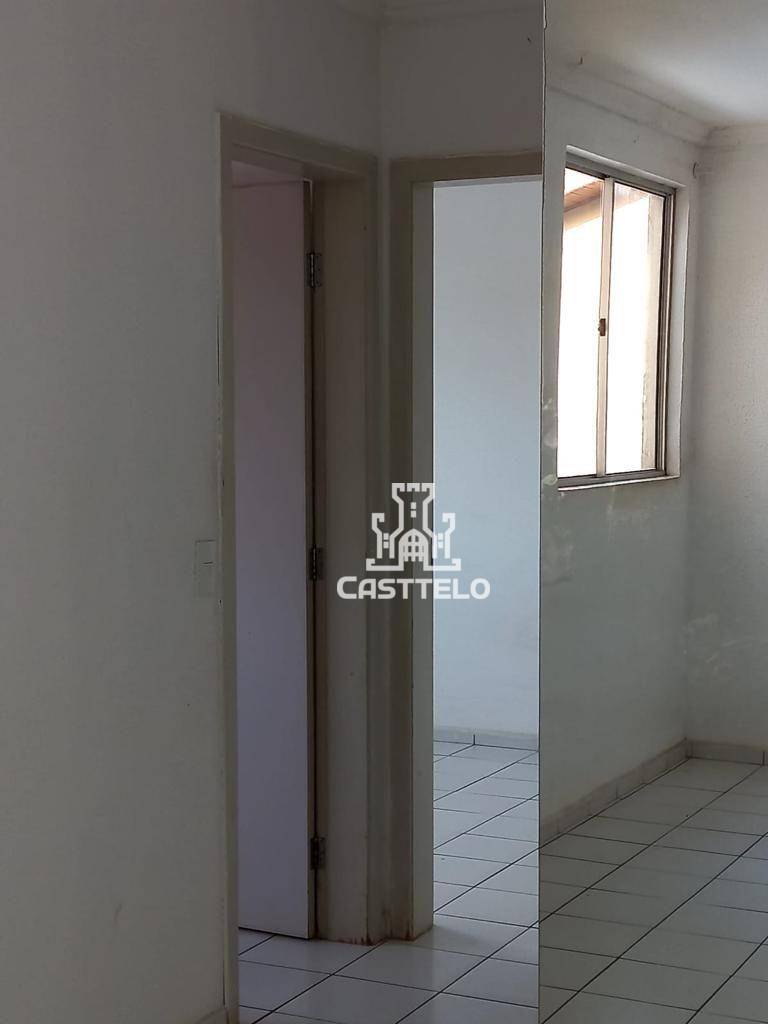 Apartamento à venda com 2 quartos, 55m² - Foto 3